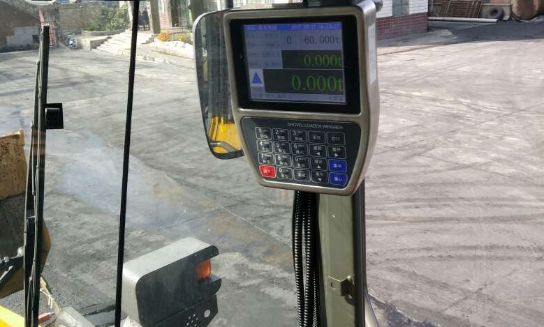 什么是鏟車(chē)稱(chēng)重電子秤？它有哪些應(yīng)用及功能特點(diǎn)？(2)